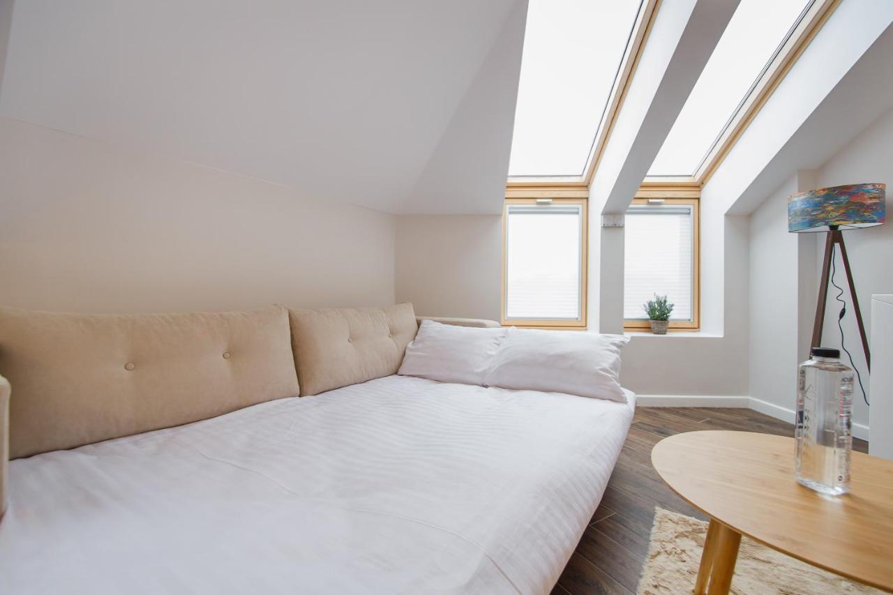 Skylight Loft Near City Center Oradea Exterior foto